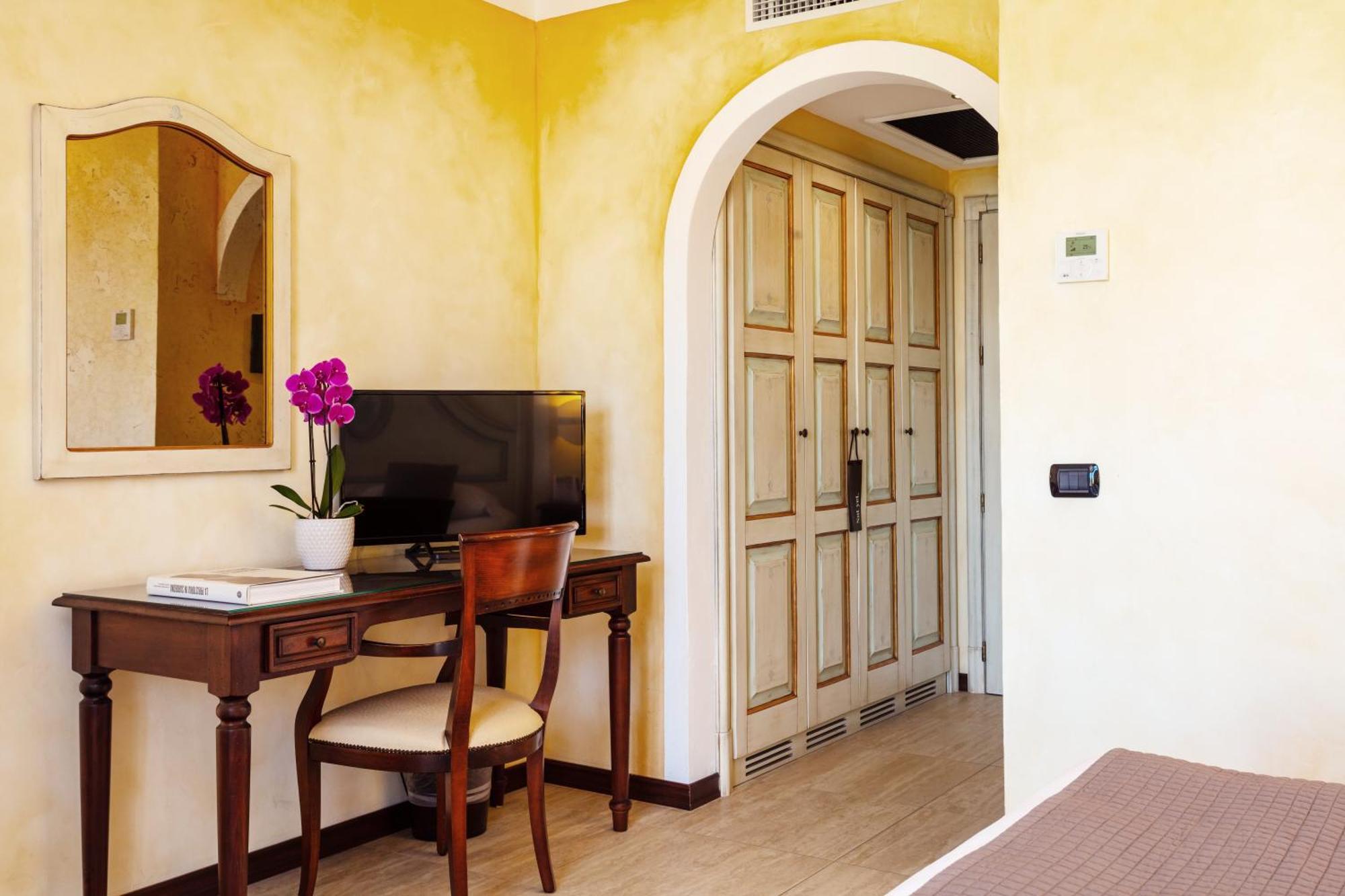 La Vecchia Fonte Boutique Hotel Palau Eksteriør bilde